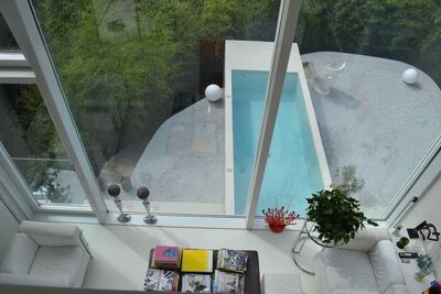 PISCINA